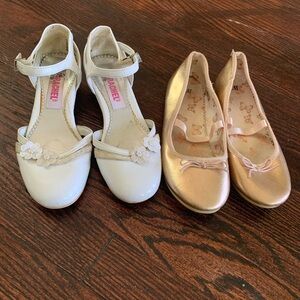 Pairs of 2 Girls White and Gold Dress Shoes Elegant Style size 1 1/2